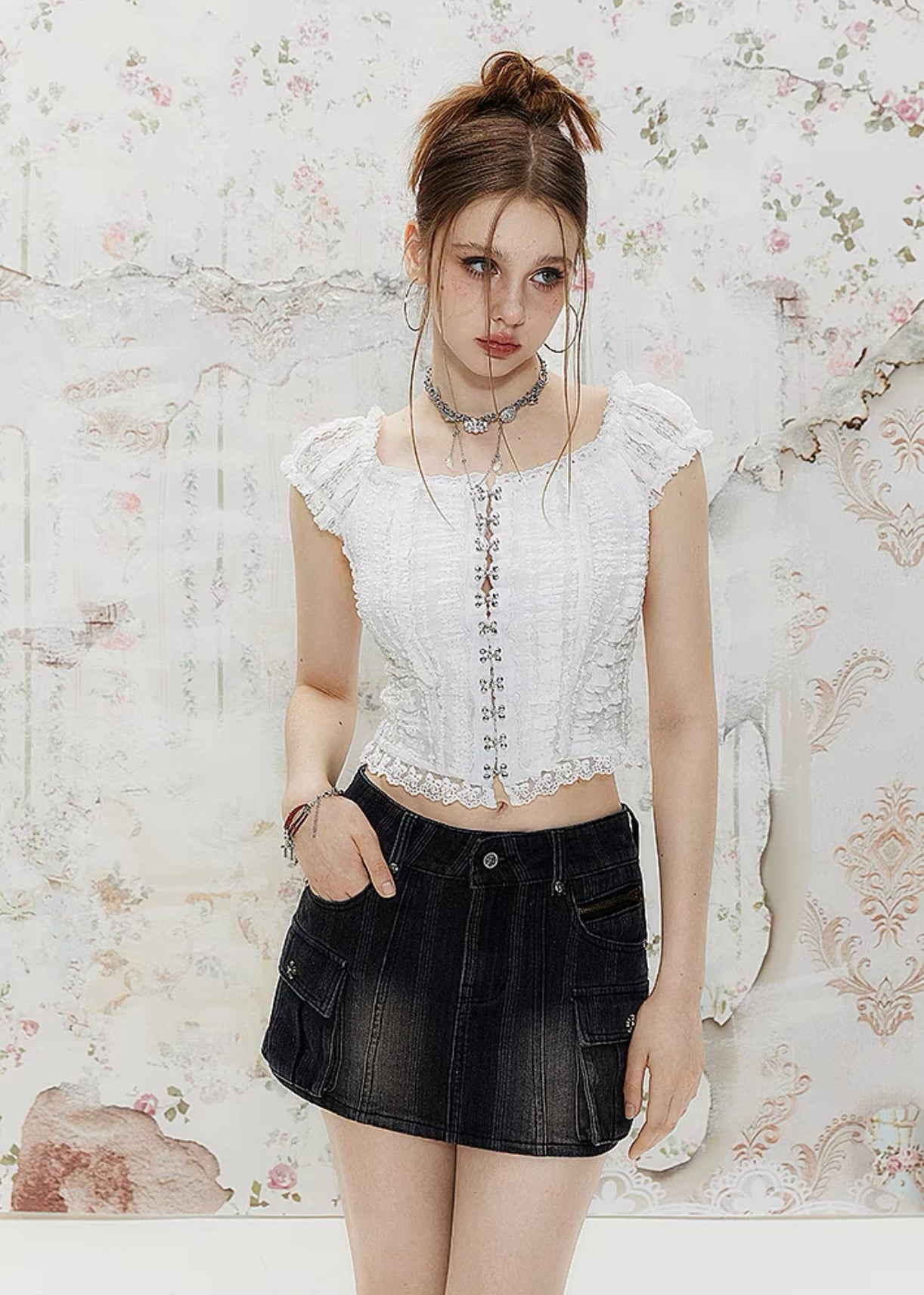 I'M ONE Pure Desire Palace Style Square Neck Lace Shirt