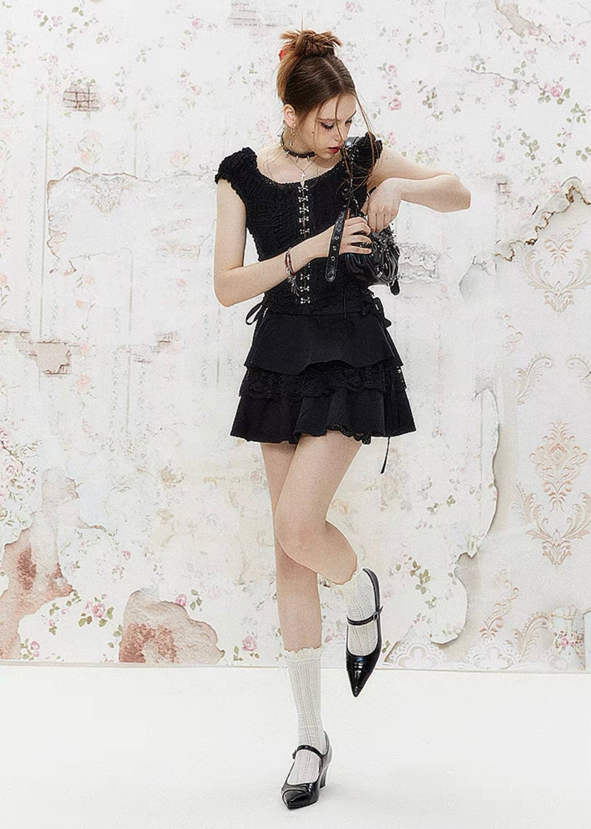 I'M ONE Pure Desire Palace Style Square Neck Lace Shirt