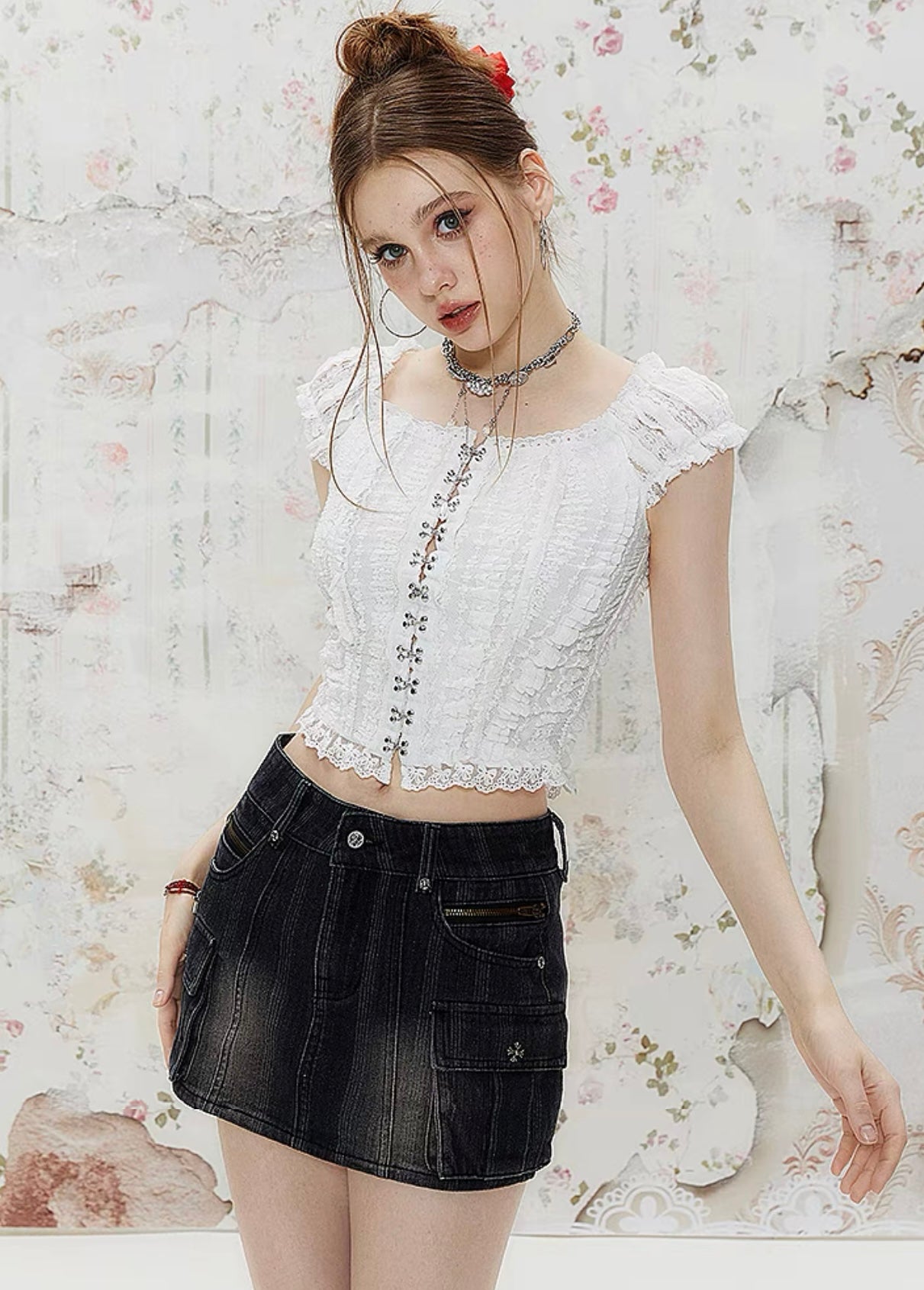 I'M ONE Pure Desire Palace Style Square Neck Lace Shirt