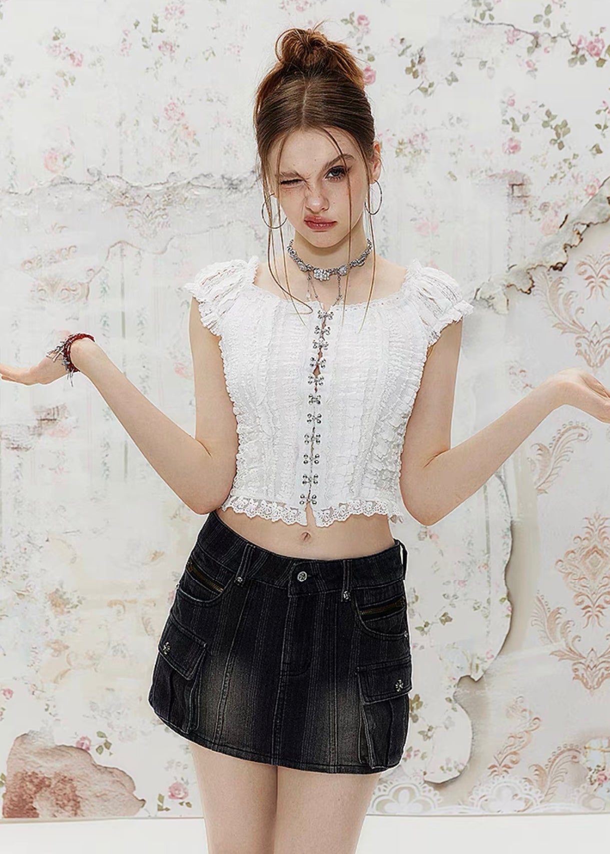 I'M ONE Pure Desire Palace Style Square Neck Lace Shirt