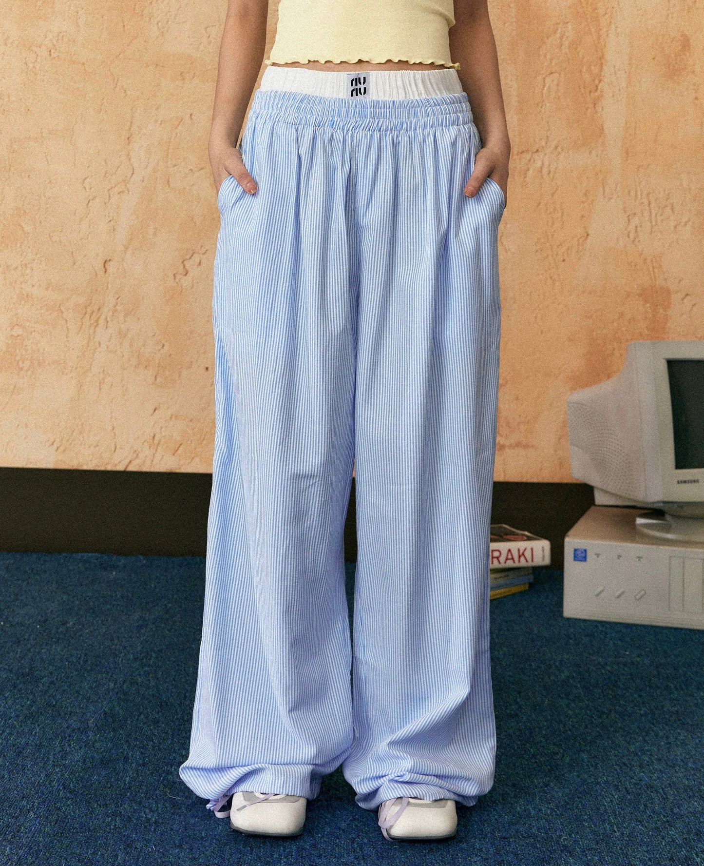 EZEK&STUDIO Striped Casual pants