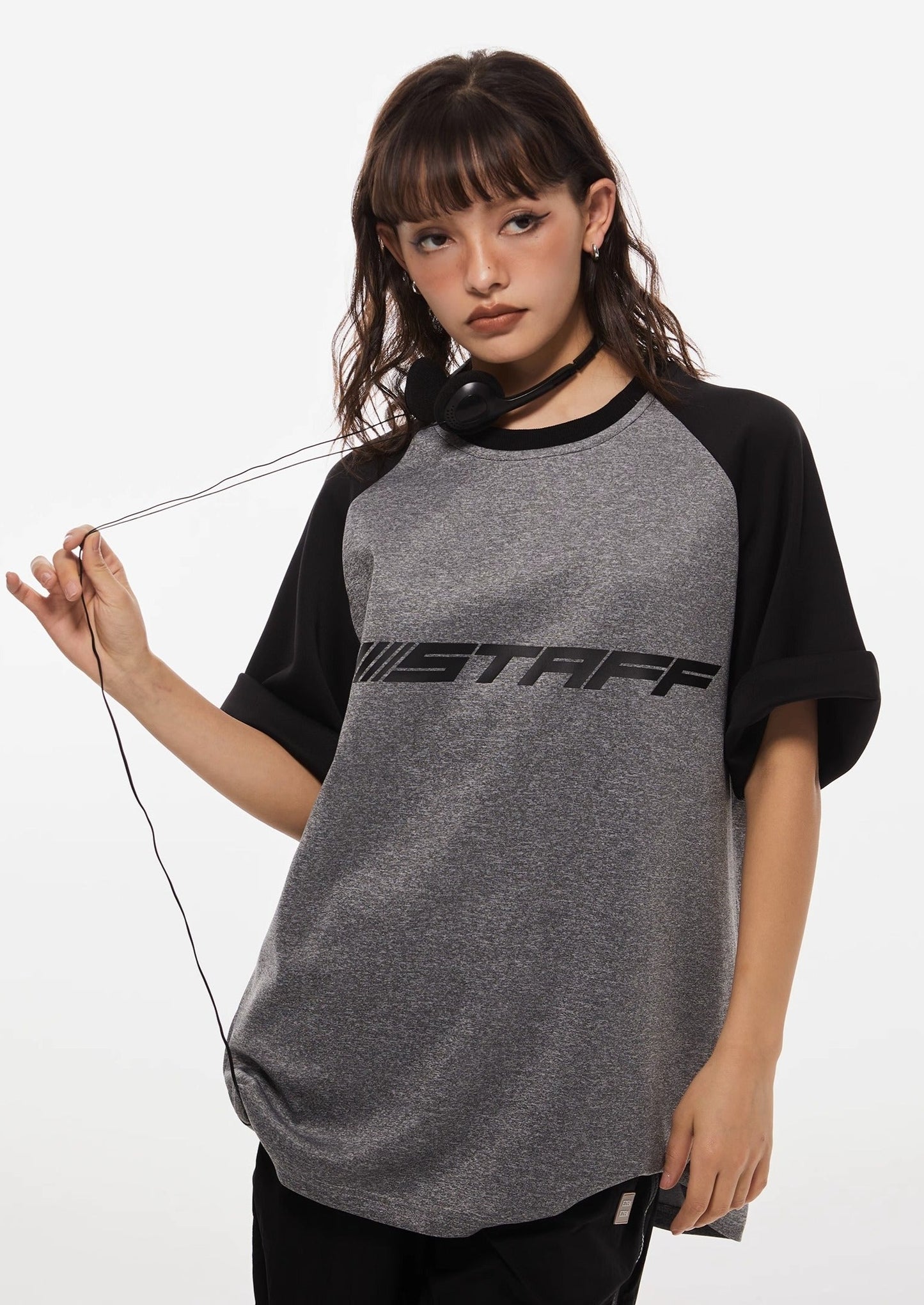 EZEK&STUDIO Dark-Tone Raglan T-shirt