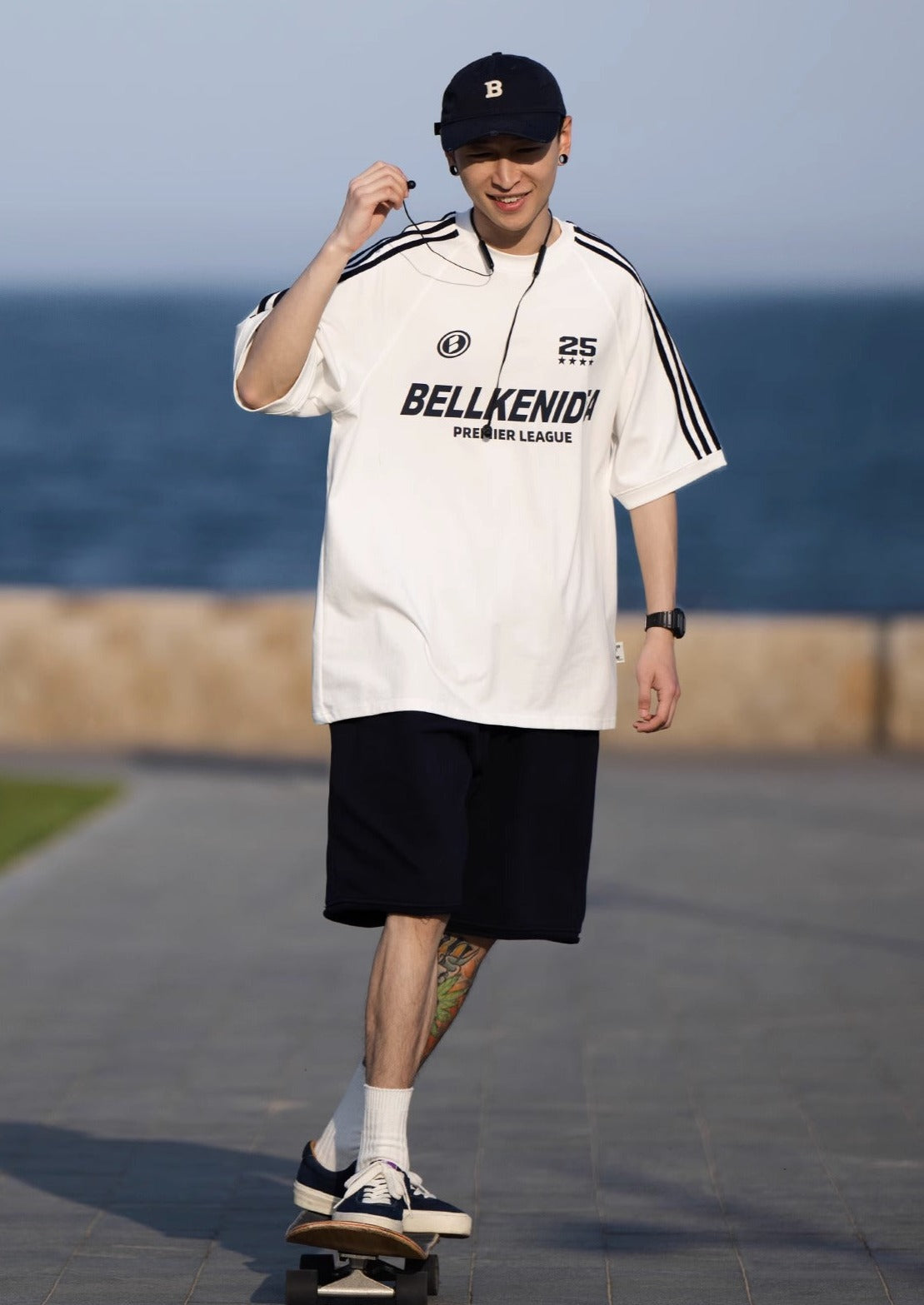 BELLKENIDE Three Bar Classic Style Short Sleeve T-shirt