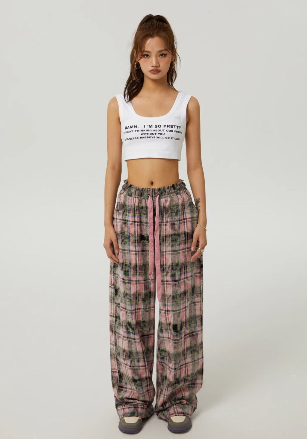 EZEK&STUDIO Pinky Checked Straight Pants