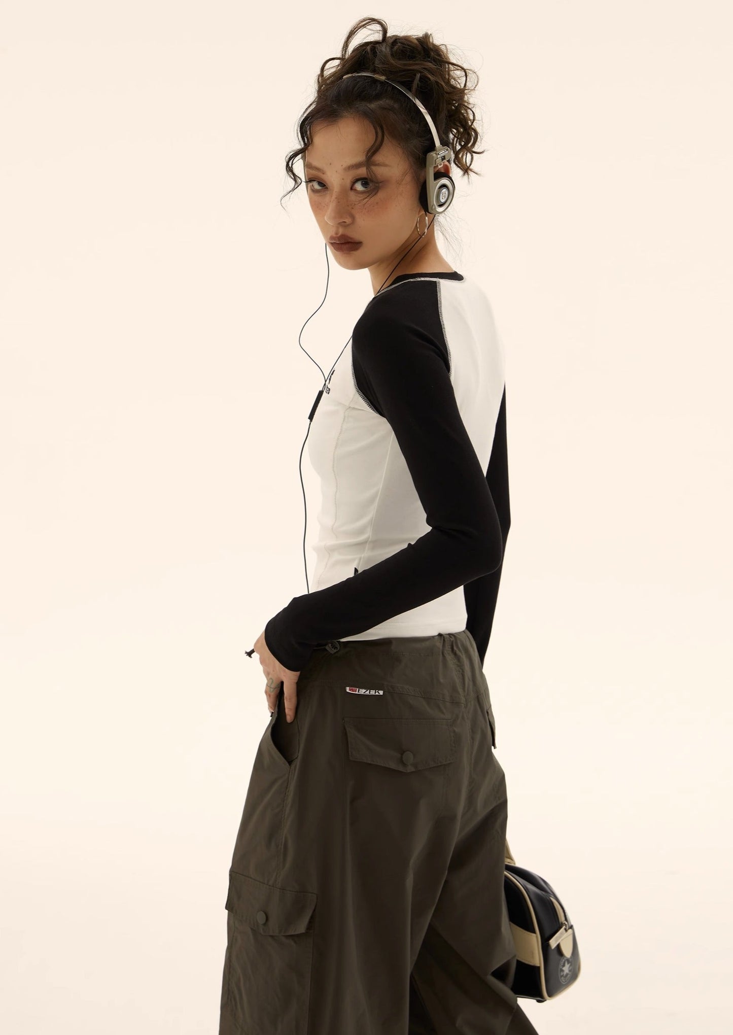 EZEK&STUDIO Splicing Long-Sleeved T-shirt