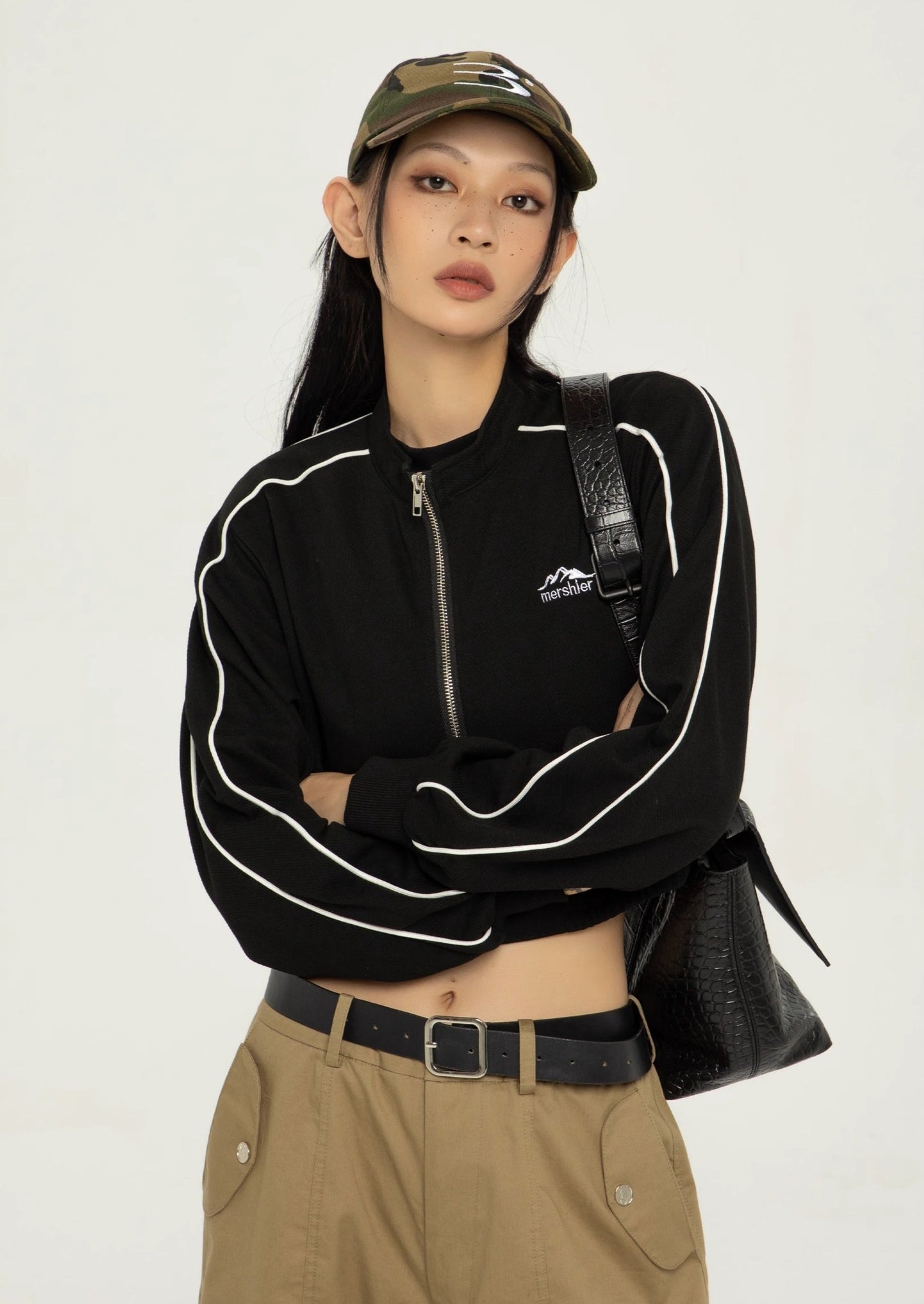 EZEK&STUDIO Black Long-Sleeved Jacket
