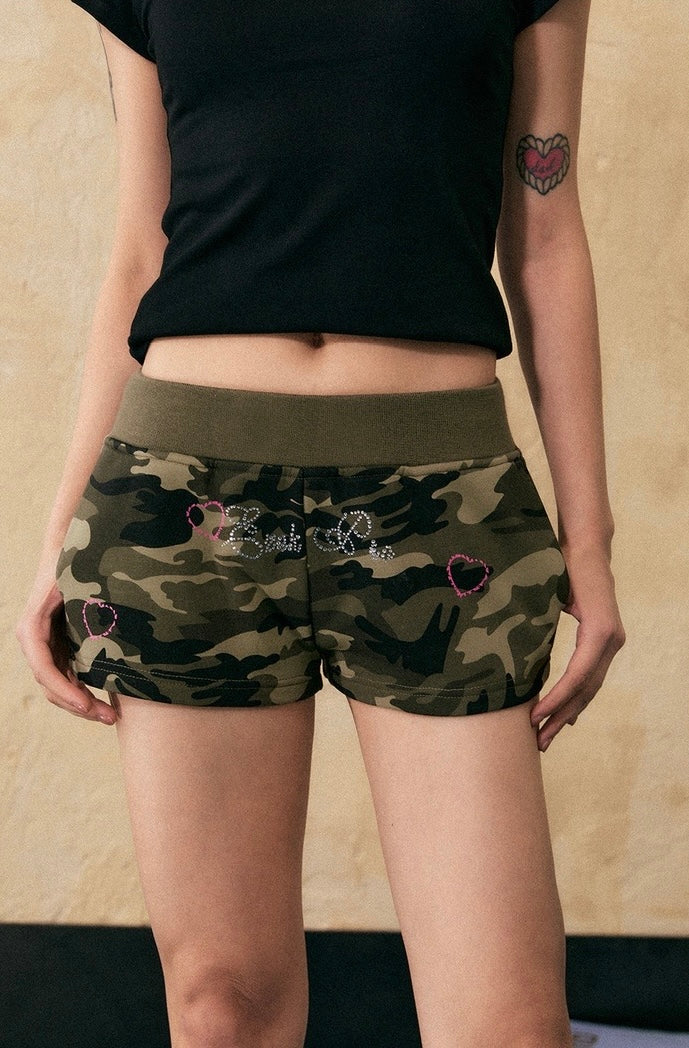 EZEK&STUDIO Printed camouflage stretch slim shorts