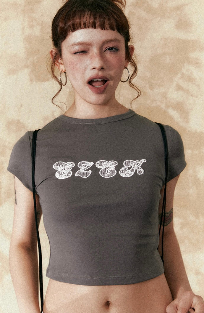 EZEK&STUDIO 2024新作モデル ラウンドネックスリム半袖Tシャツ