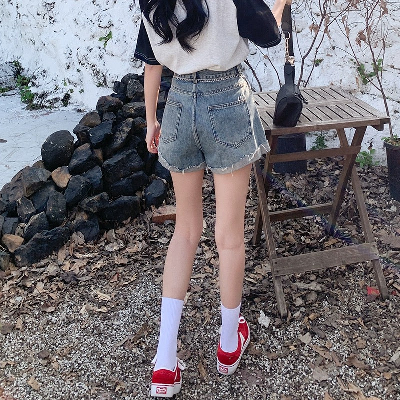 Konggeins High waist denim shorts