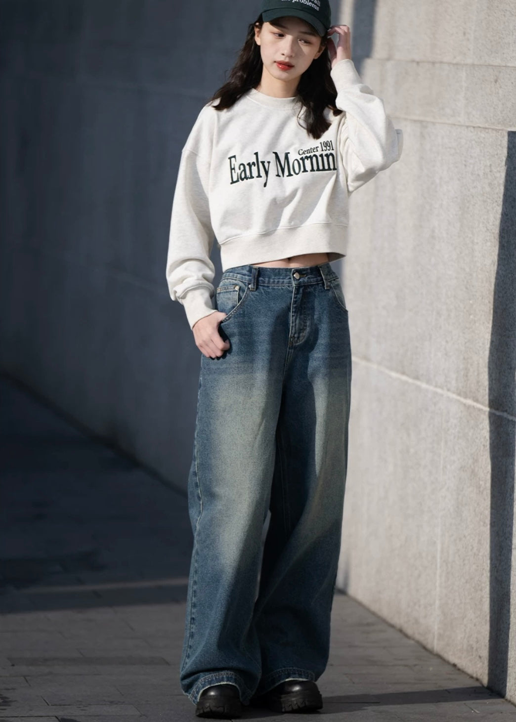 BELLKENIDE Straight-Leg Loose-Fitting Denim Trousers