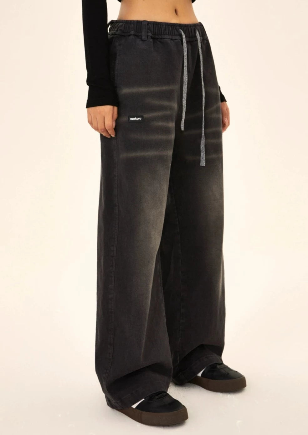 EZEK&STUDIO Valiant Washed Denim Pants