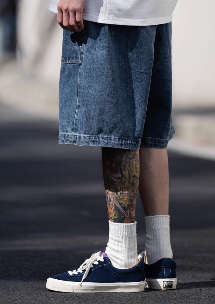 BELLKENIDE Dark Wash Pocket Denim Shorts
