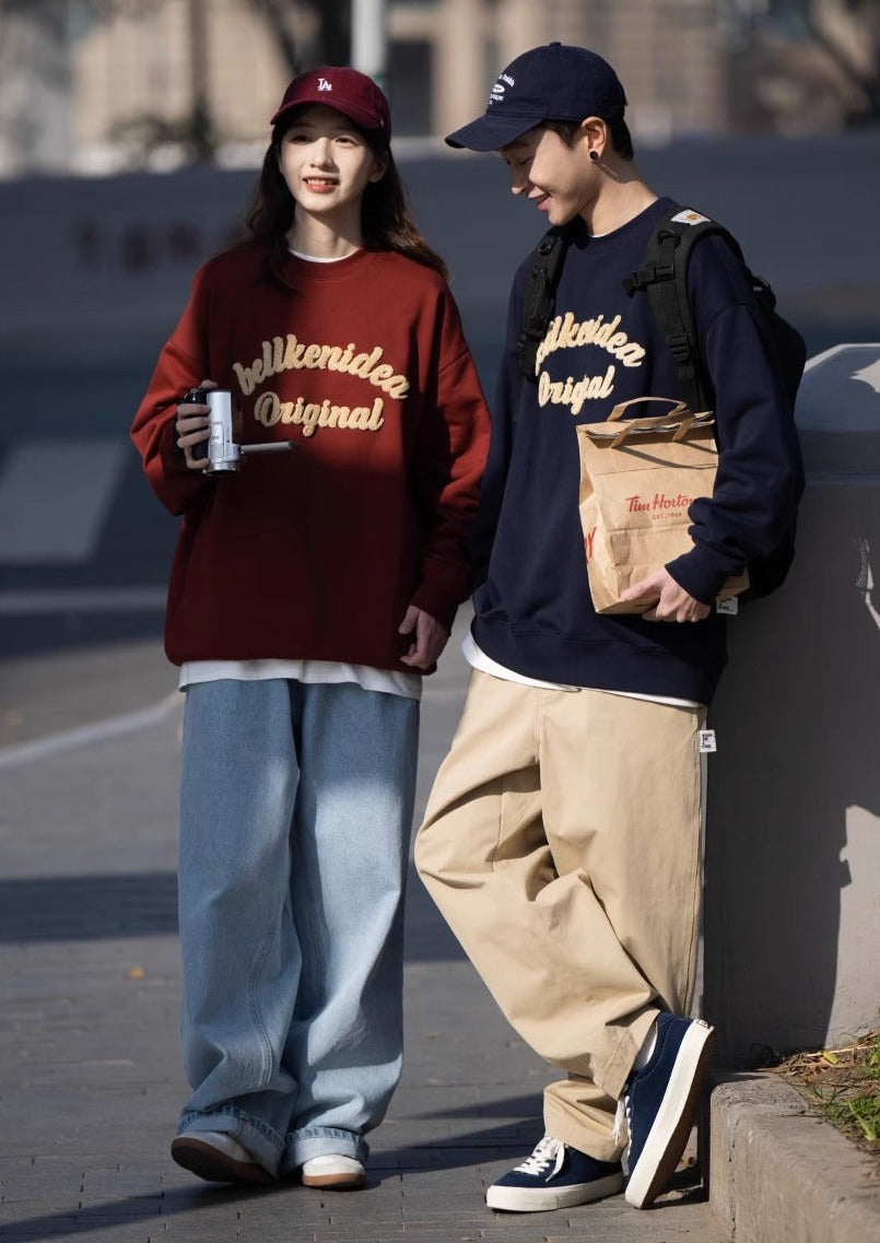 BELLKENIDE Retro Round Neck Sweatshirt