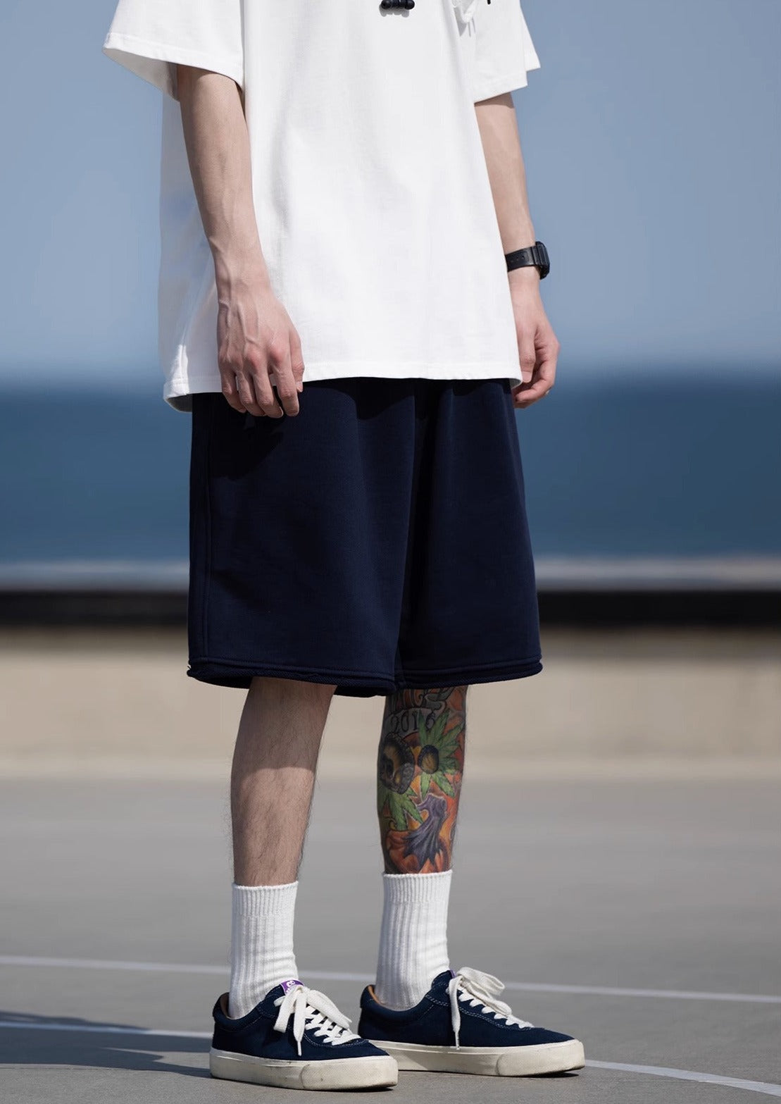 BELLKENIDE Sports Style Short Sweatpants
