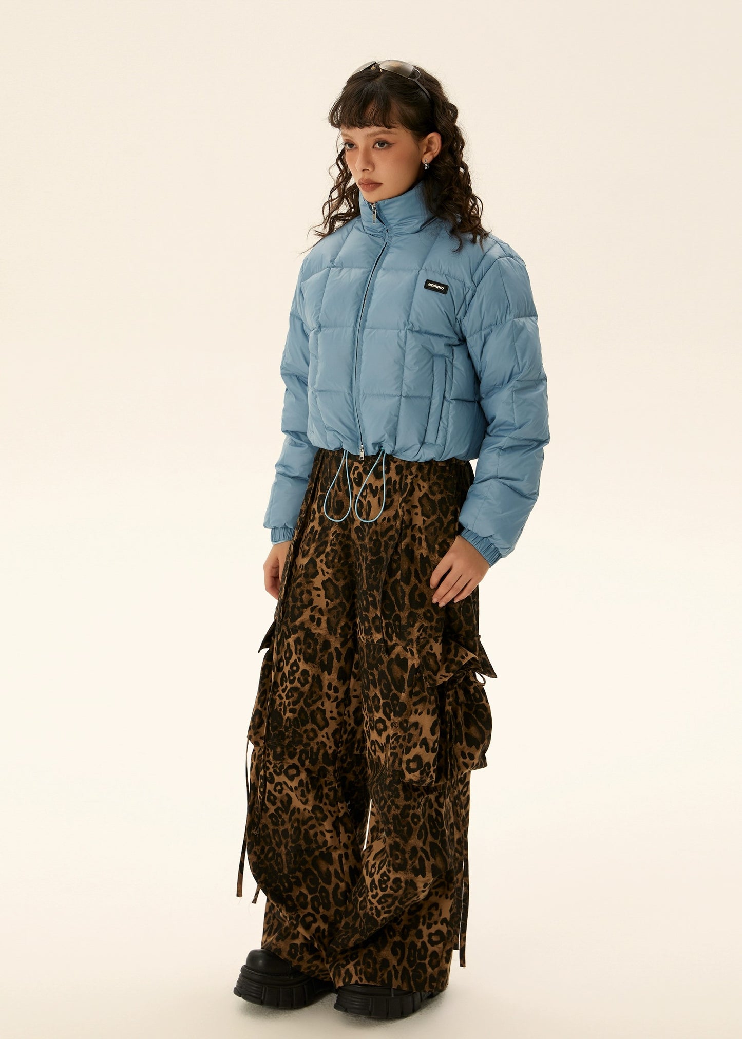 EZEK&STUDIO White Duck Down Black Down Jacket