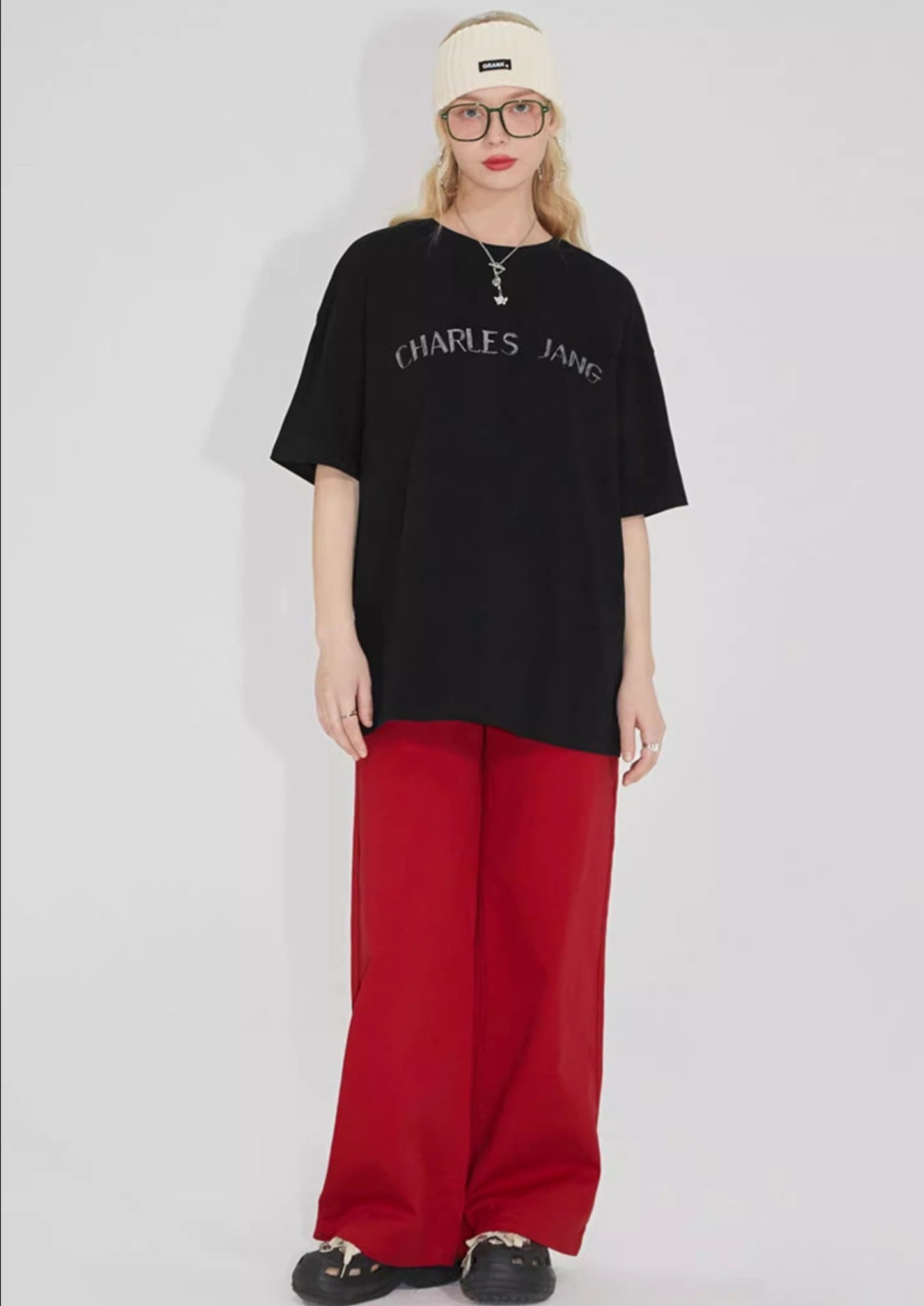 I'M ONE Round Neck Design T-shirt